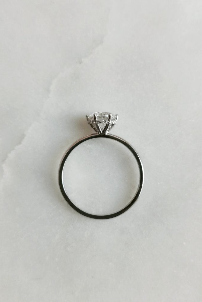 3-0-ct-round-shaped-moissanoite-hidden-halo-engagement-ring