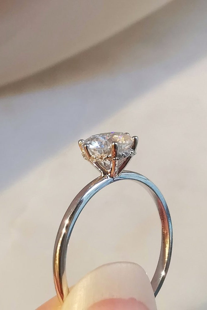 3-0-ct-round-shaped-moissanoite-hidden-halo-engagement-ring