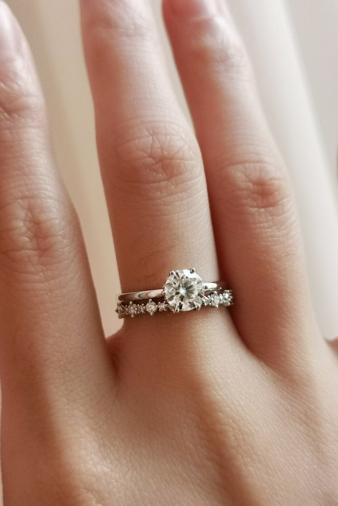 3-0-ct-round-shaped-moissanoite-hidden-halo-engagement-ring