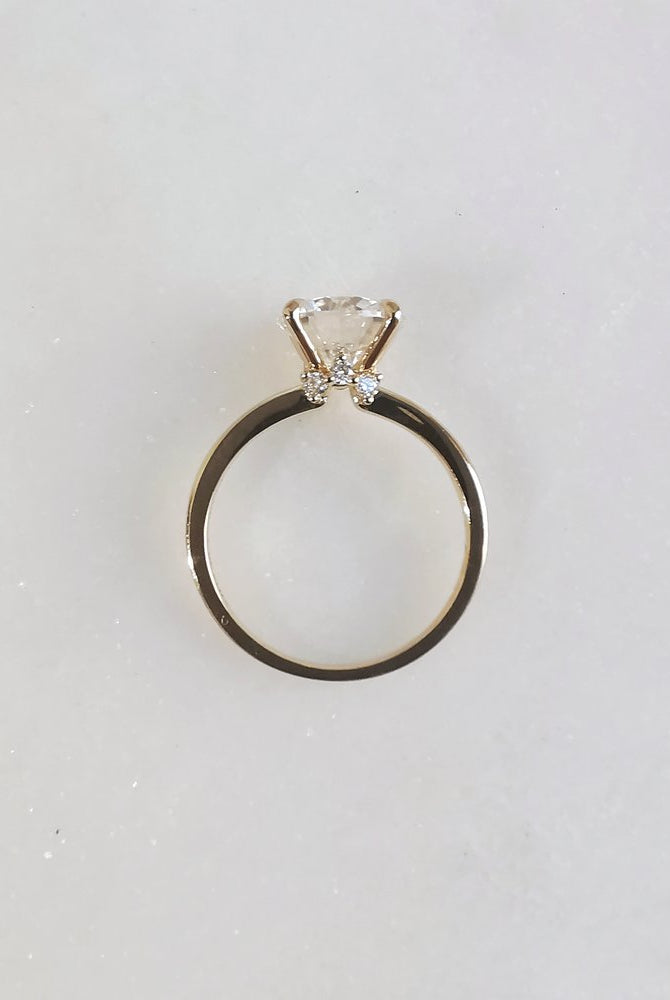 2-50-ct-round-shaped-moissanite-solitaire-engagement-ring-3