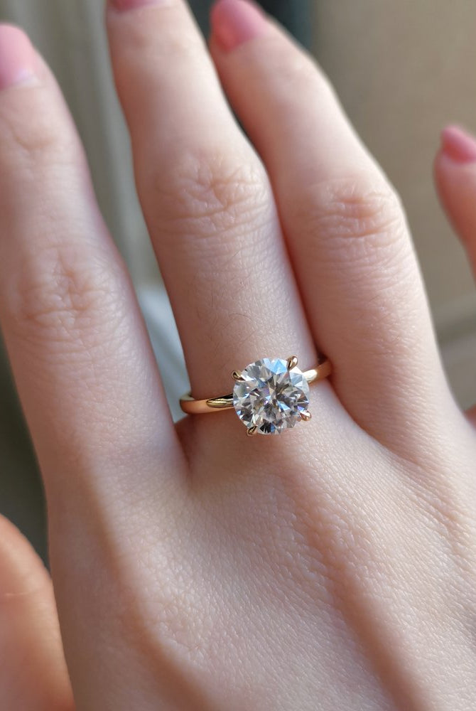 2-50-ct-round-shaped-moissanite-solitaire-engagement-ring-1