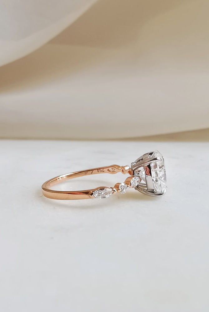 1-70-ct-oval-shaped-moissanite-solitaire-engagement-ring