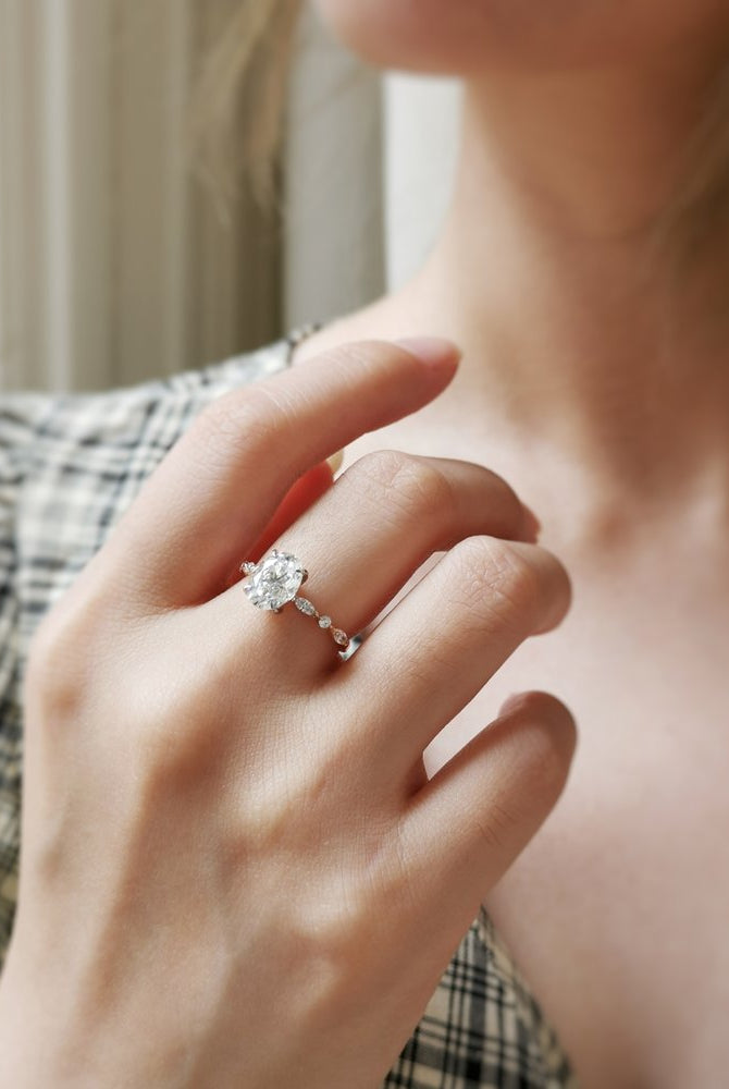 1-70-ct-oval-shaped-moissanite-solitaire-engagement-ring