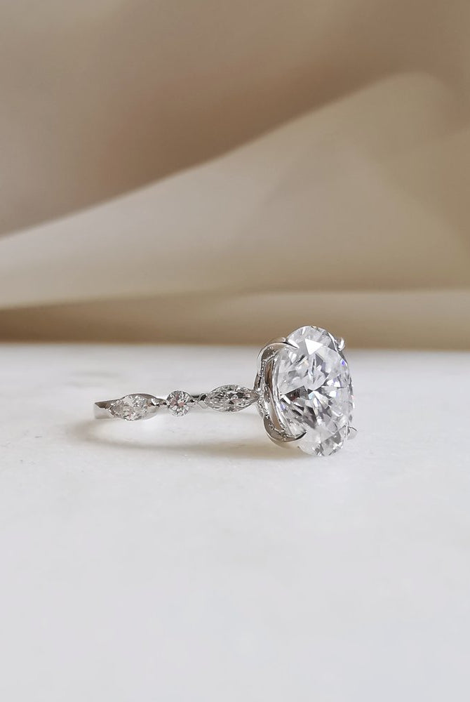 1-70-ct-oval-shaped-moissanite-solitaire-engagement-ring