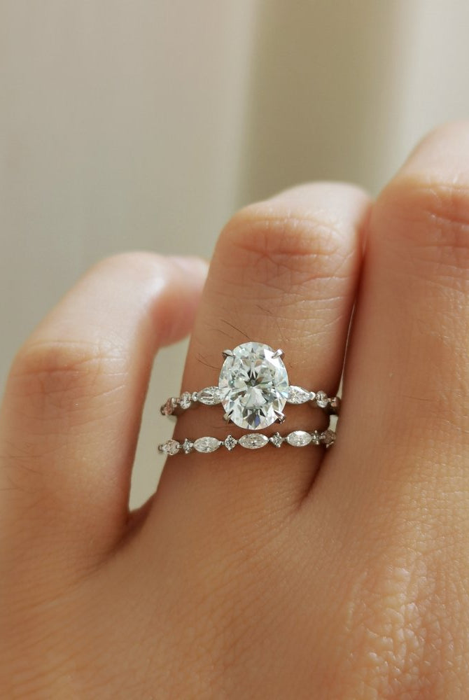 1-70-ct-oval-shaped-moissanite-solitaire-engagement-ring