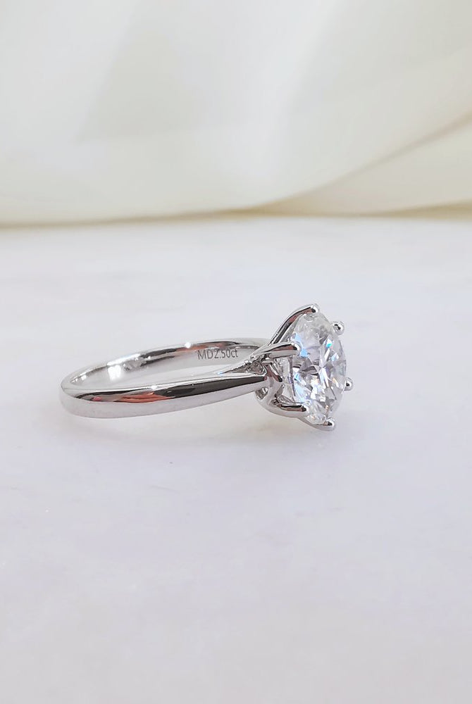 2-50-ct-round-shaped-moissanite-solitaire-engagement-ring