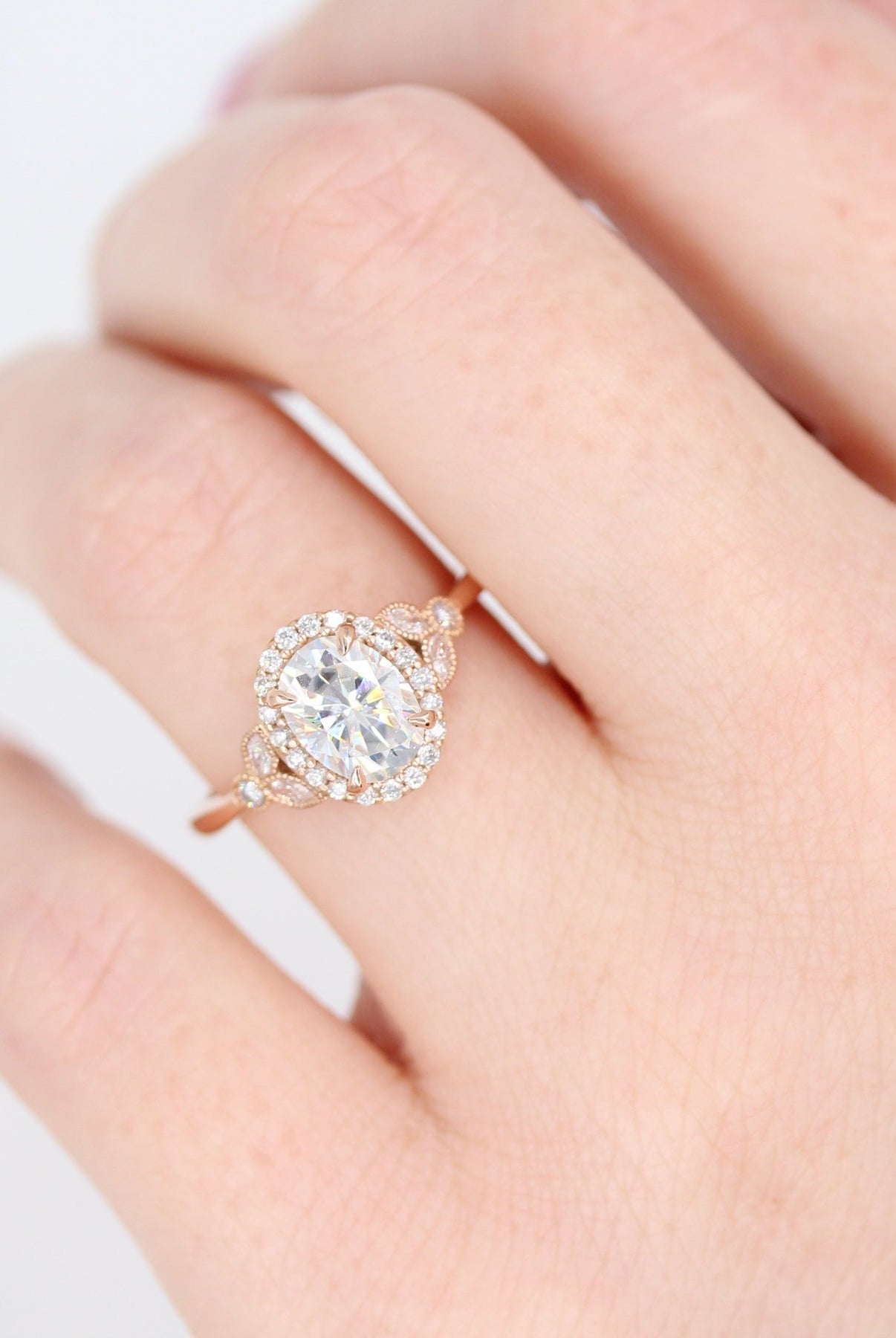 1ct Oval Halo Moissanite Diamond Cluster Engagement Ring For Women