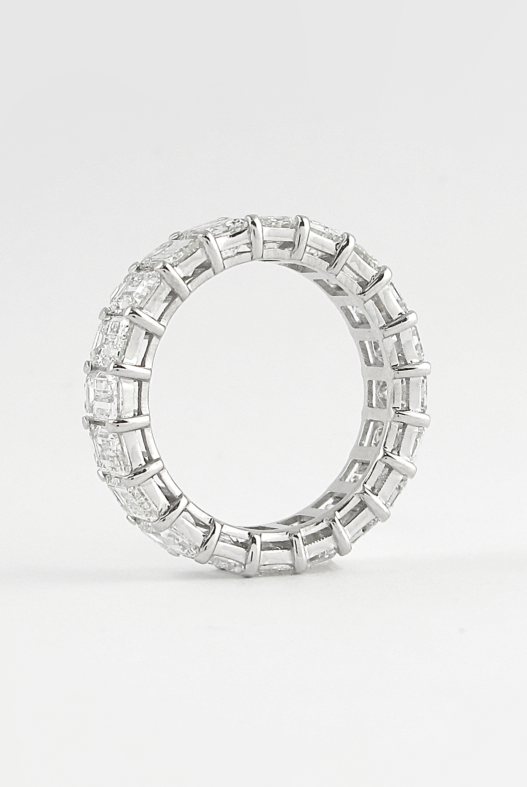 emerald-cut-full-eternity-moissanite-wedding-band