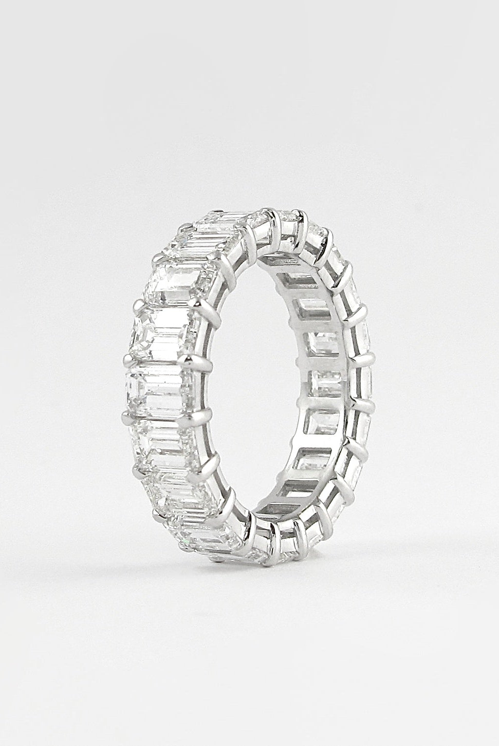 emerald-cut-full-eternity-moissanite-wedding-band