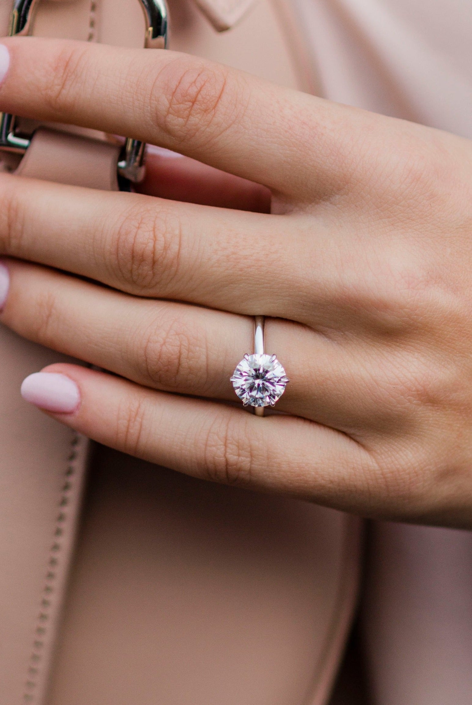 3.0CT Round Cut 6 Prongs Moissanite Solitaire Engagement Ring