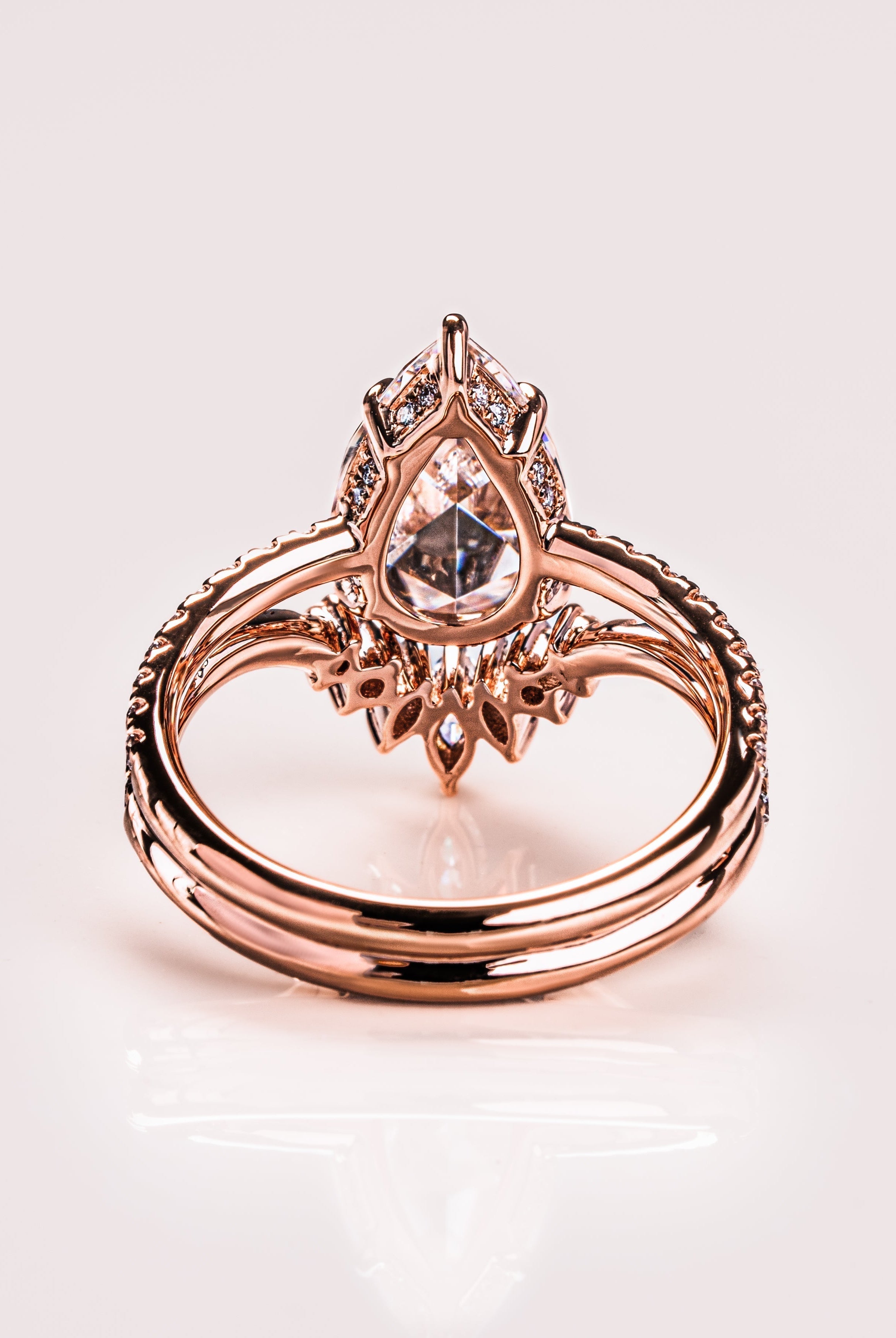 pear-cut-moissanite-solitaire-bridal-ring-set