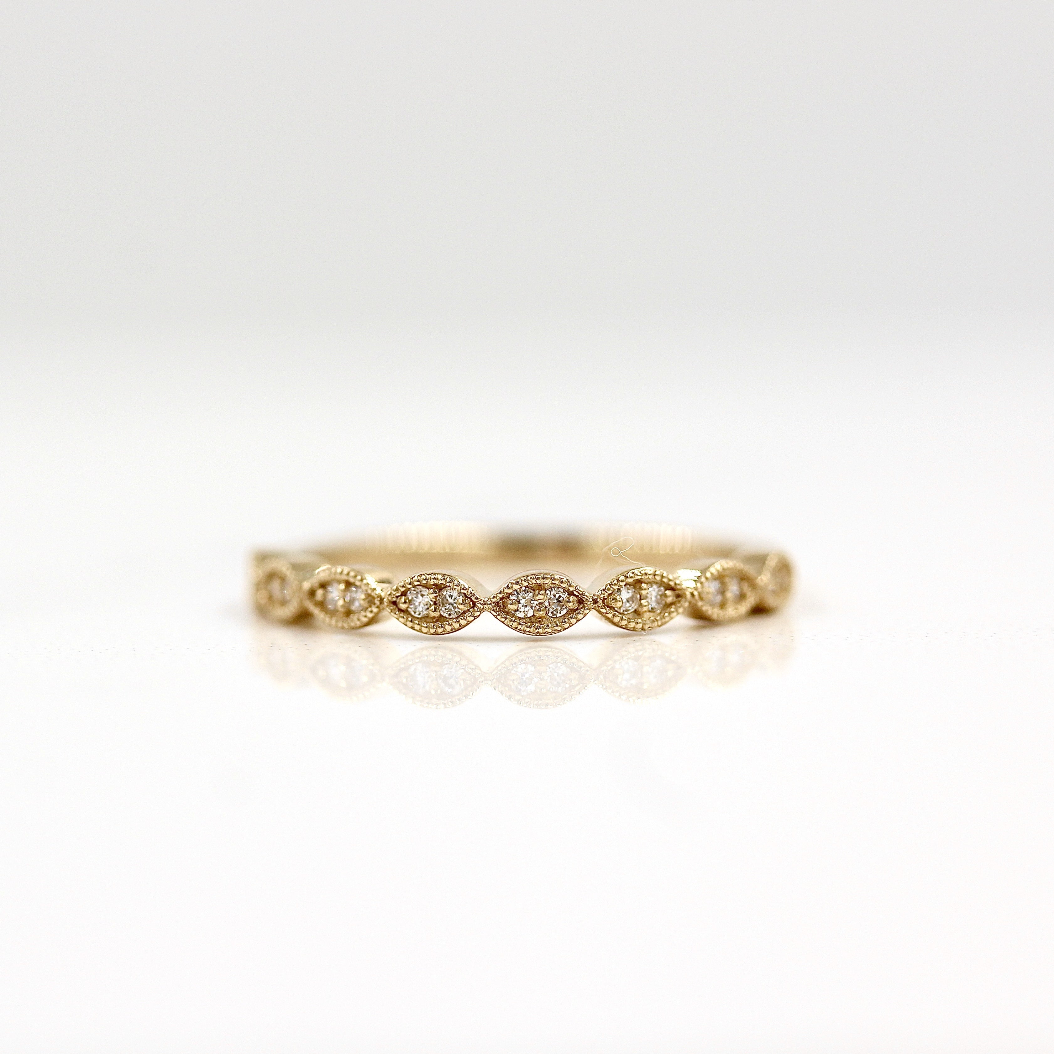 0-10-tcw-round-cut-milgrain-style-moissanite-wedding-band