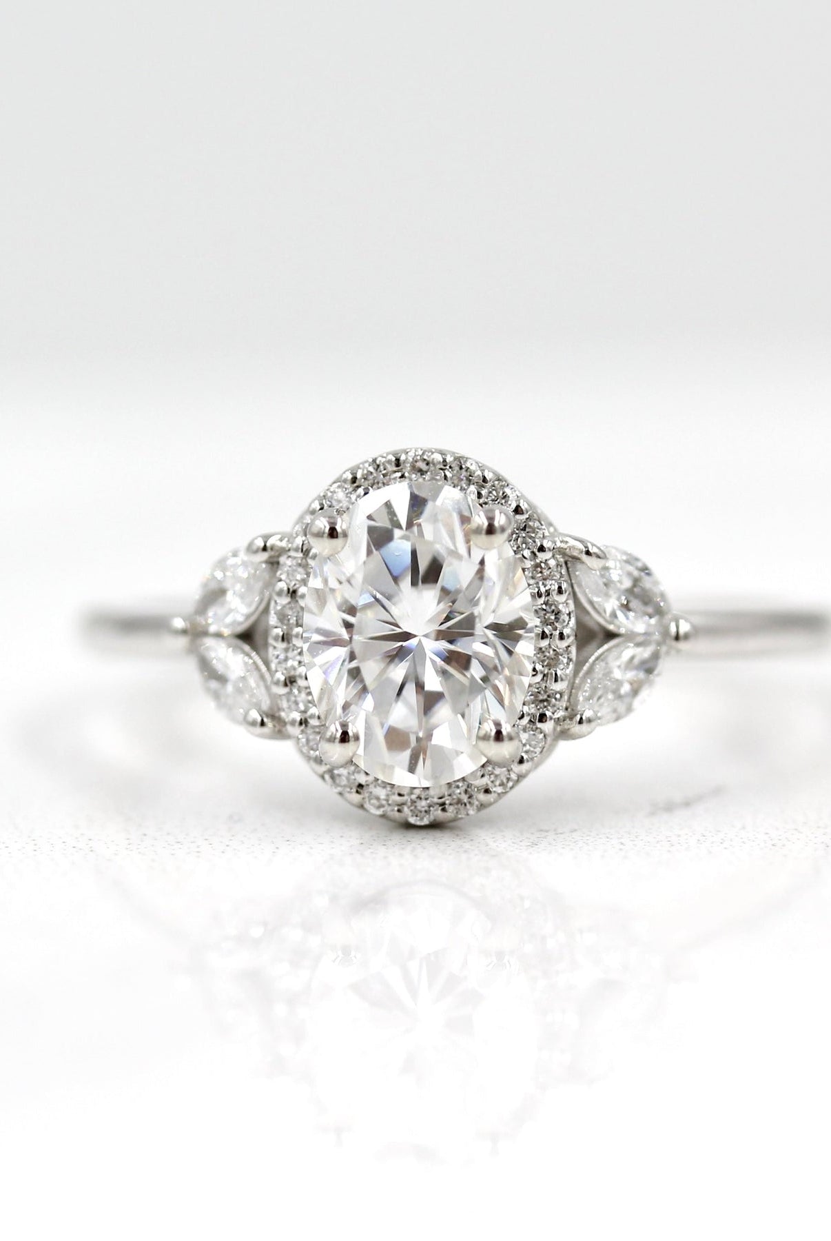 1.91CT Oval Cluster Moissanite Diamond Solitaire Engagement Ring