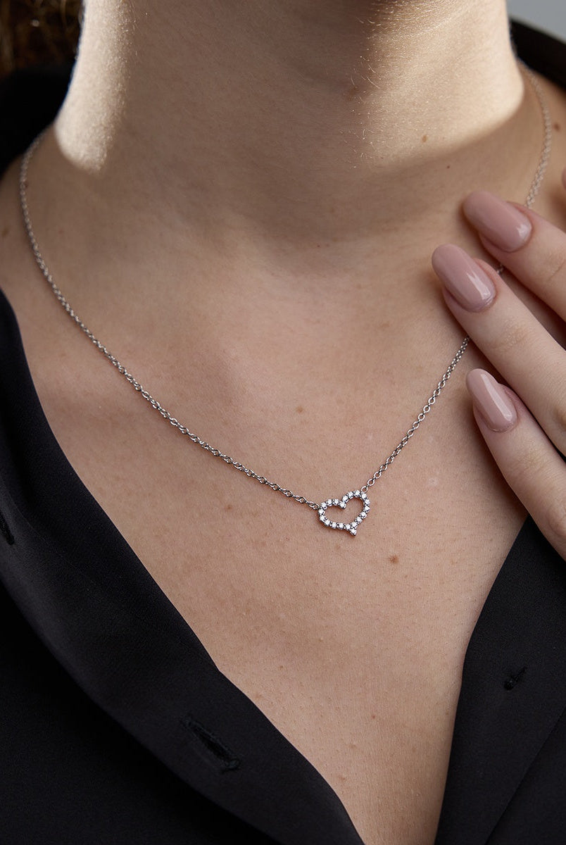 0-24-tcw-round-moissanite-diamond-heart-pendant-necklace
