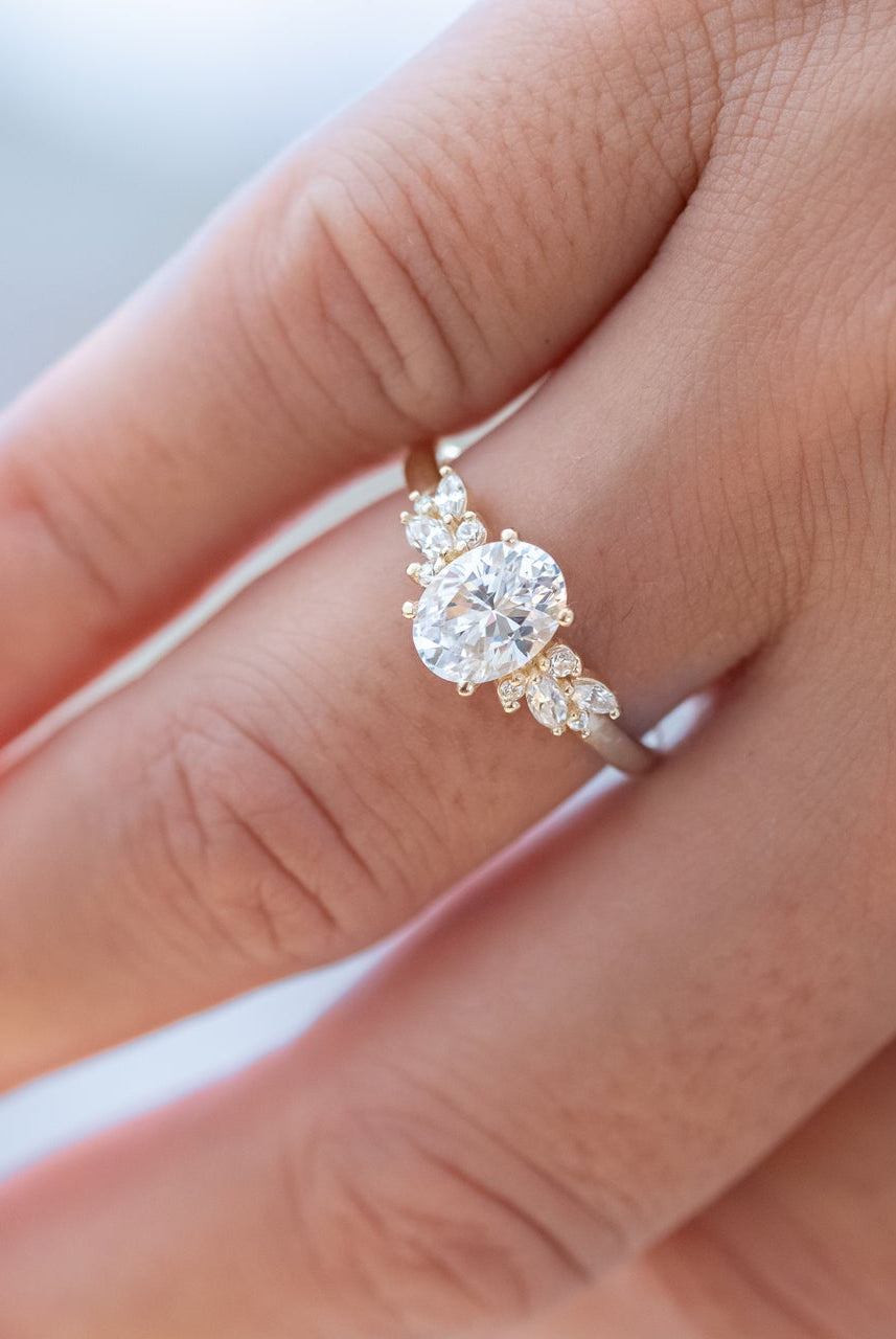 1.33CT Oval Cluster Moissanite Diamond Solitaire Engagement Ring