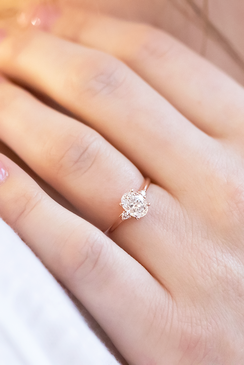 1.33CT Oval Three Stone Moissanite Diamond Solitaire Engagement Ring In 18K Solid Gold