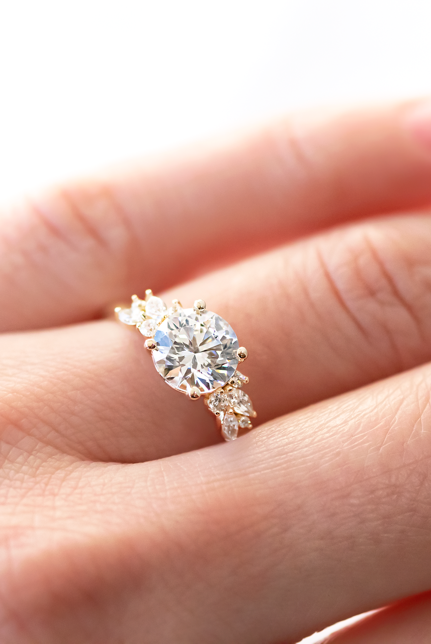 1.0CT Round Cluster Moissanite Diamond Solitaire Engagement Ring