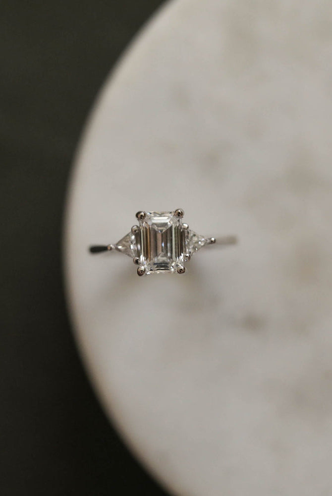 1.0CT Emerald Cut Solitaire Three Stone Moissanite Diamond Engagement Ring