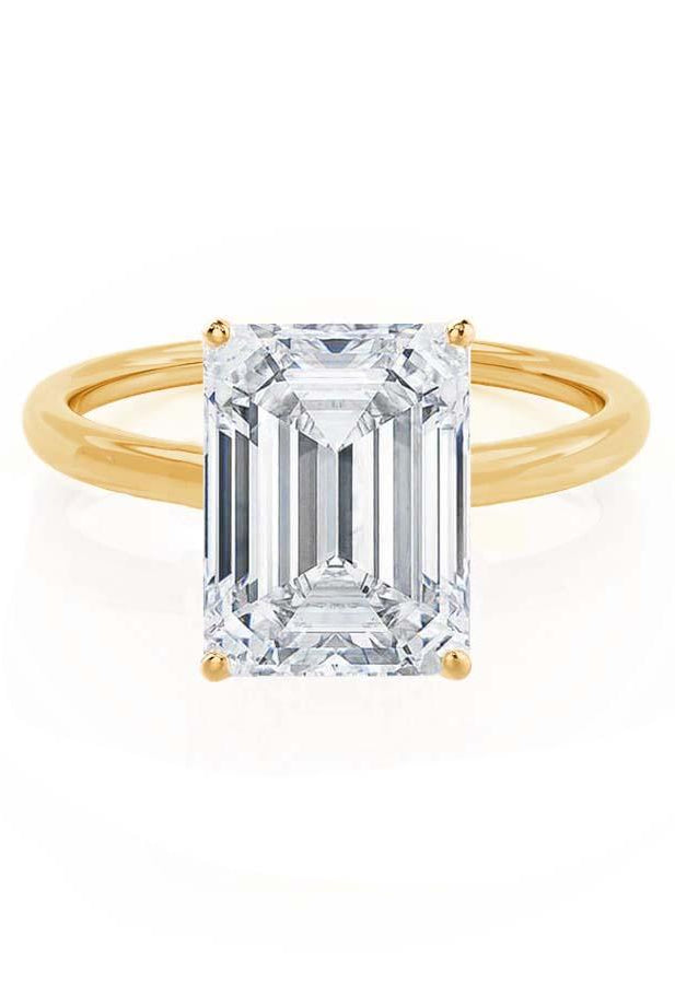 emerald-shaped-moissanite-solitaire-style-engagement-ring