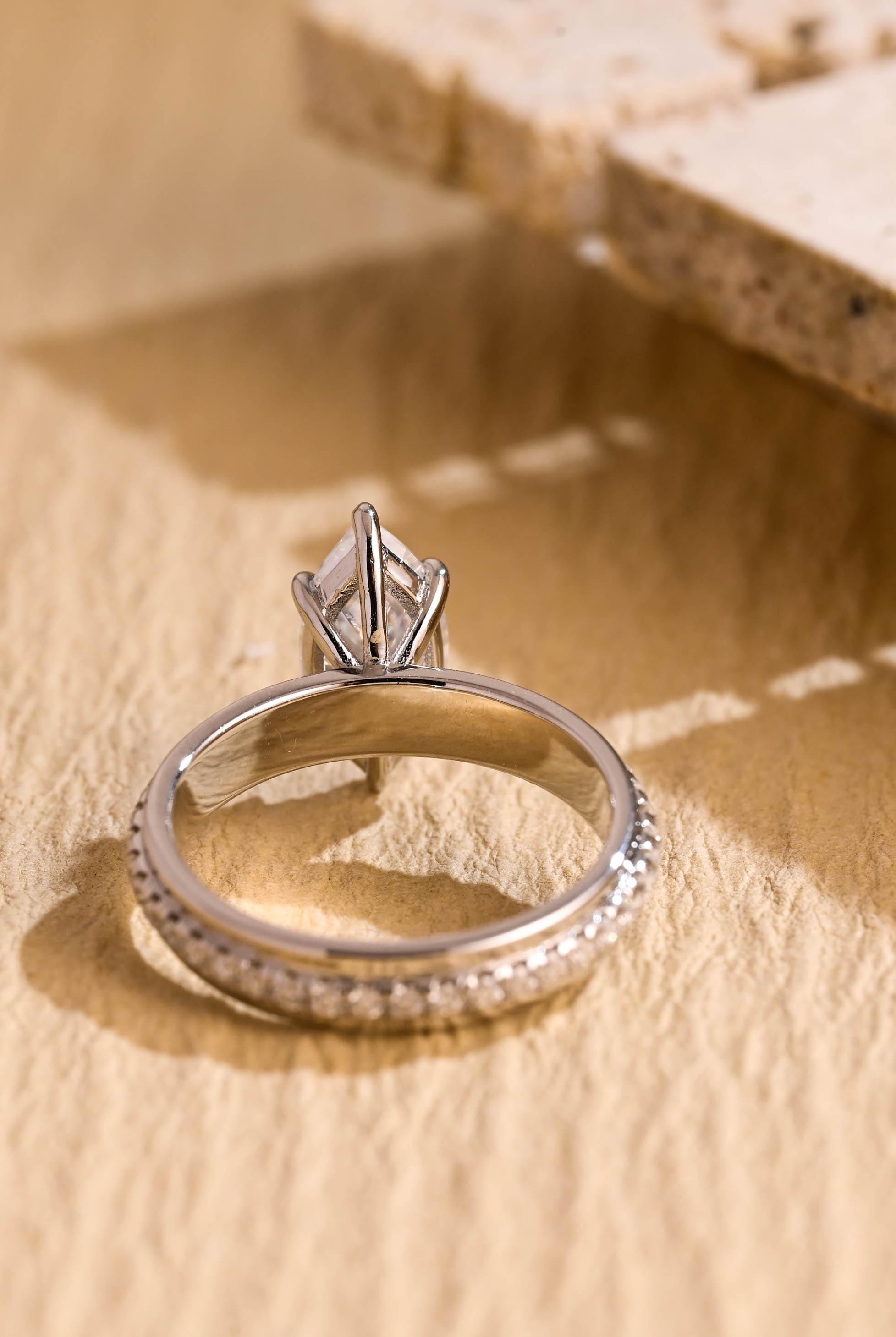 Luxury Moissanite Engagement Ring