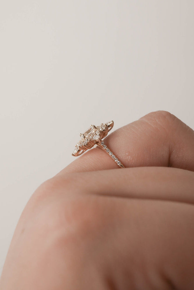Oval Cut Moissanite Ring
