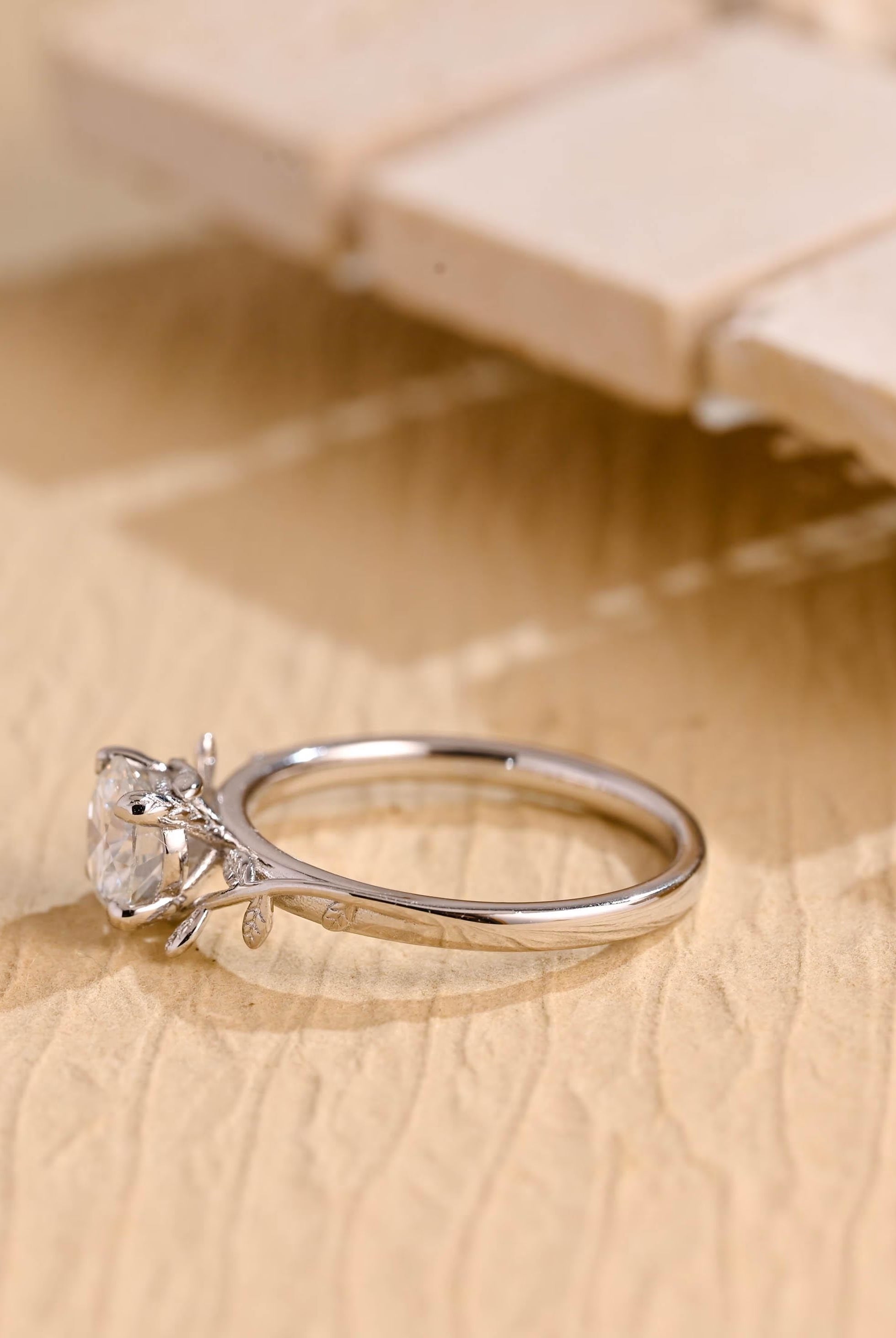 Round Brilliant Moissanite Ring