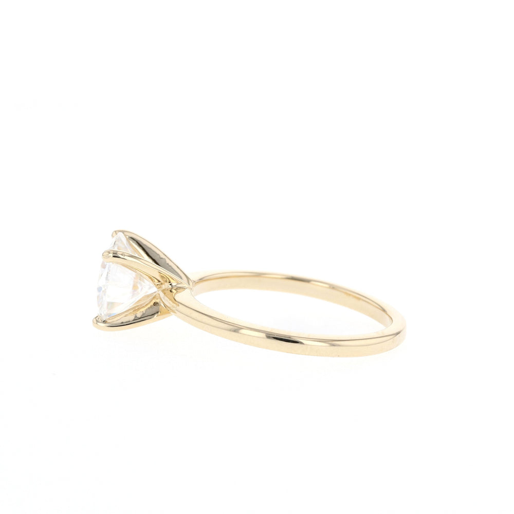 Round Cut Solitaire Ring