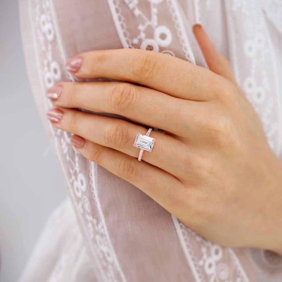 2-52-ct-emerald-shaped-moissanite-solitaire-style-engagement-ring