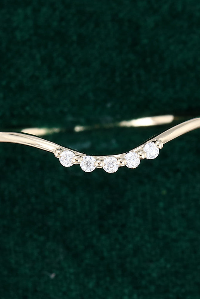 round-moissanite-curved-wedding-band