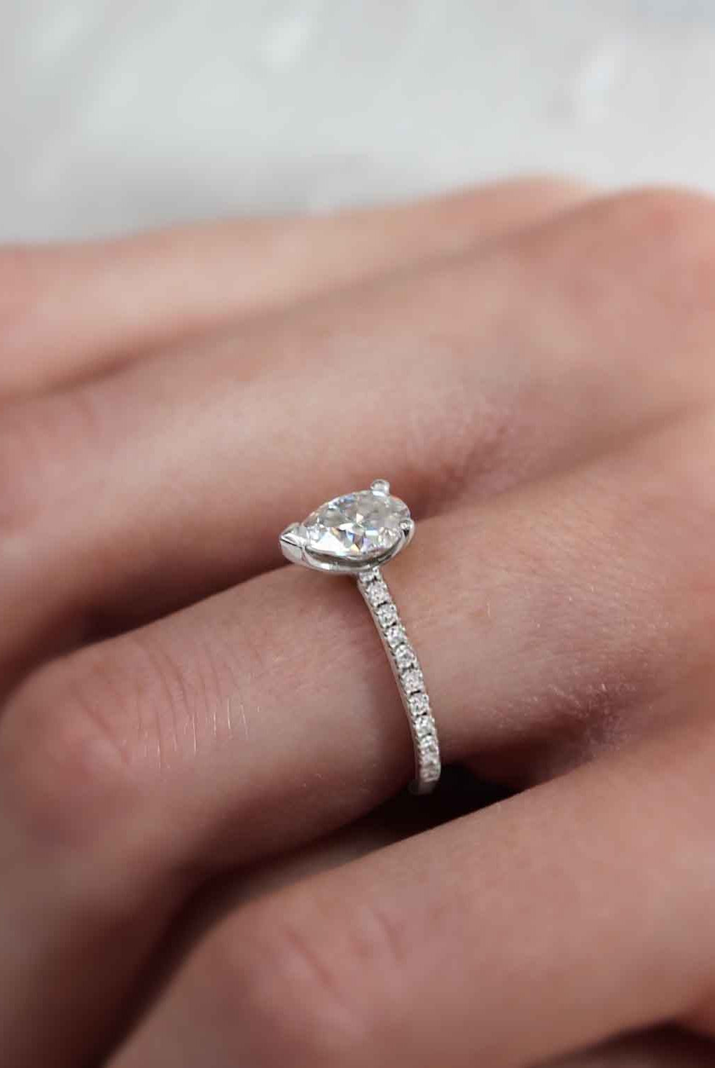 pear-shaped-moissanite-solitaire-engagement-ring-2