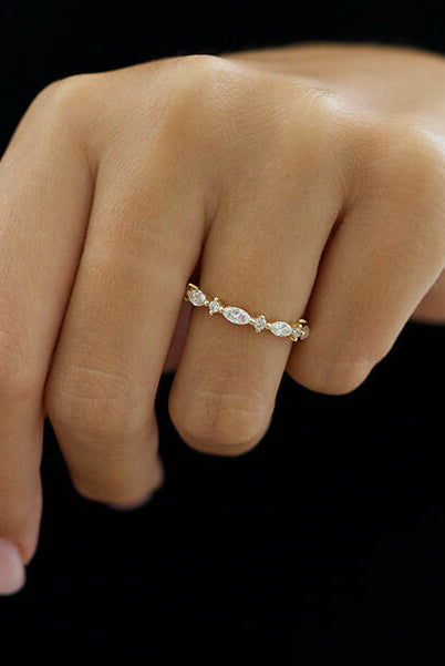 0-50-tcw-marquise-and-round-cut-alternative-moissanite-wedding-band