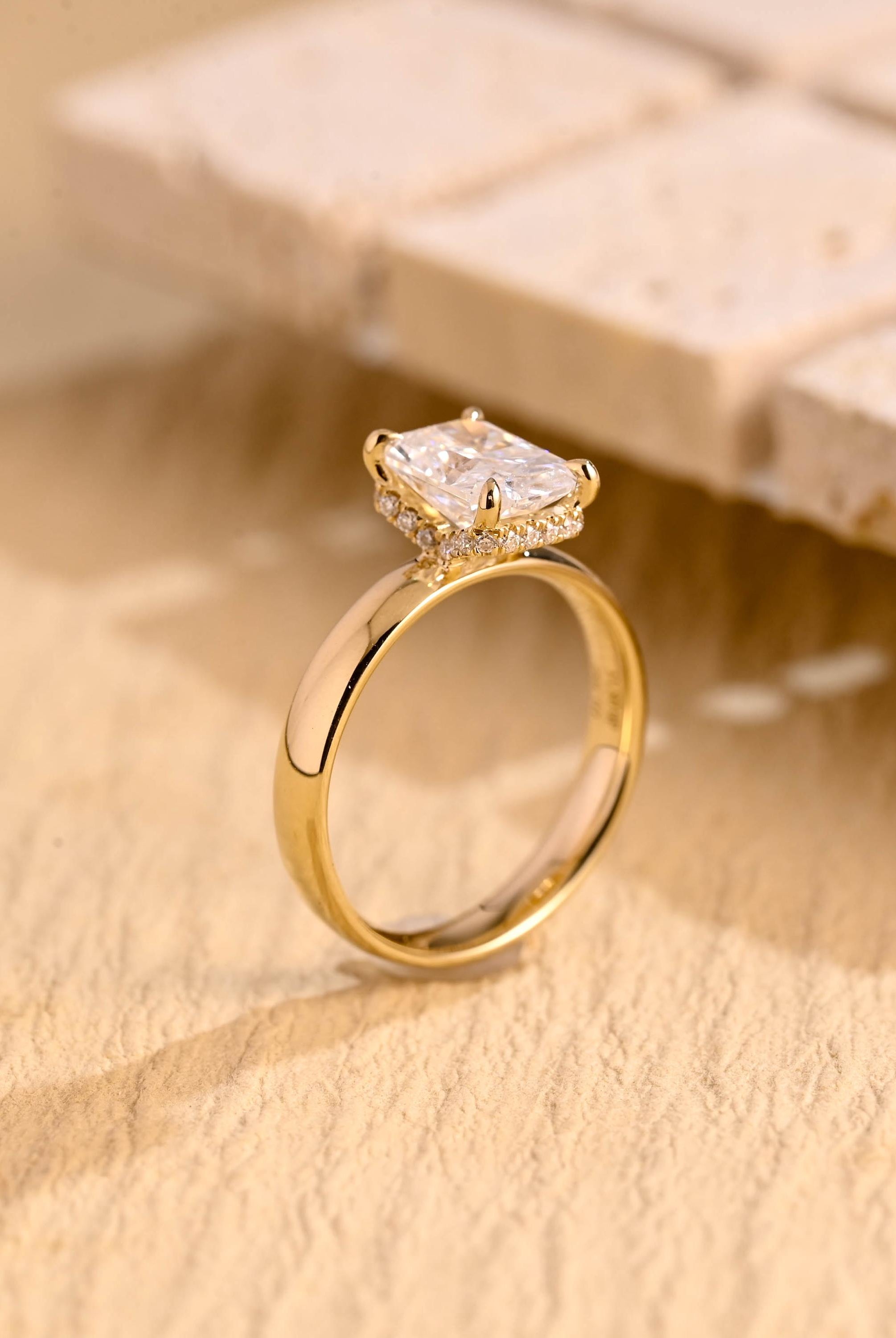 Luxury Moissanite Engagement Ring