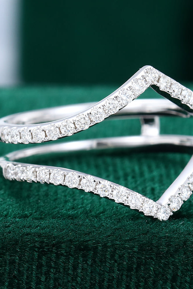 round-moissanite-double-curved-wedding-band