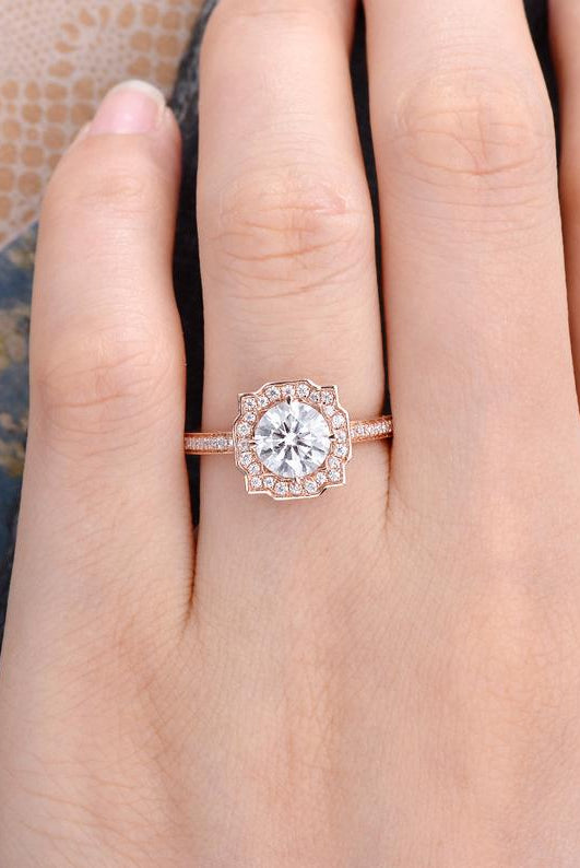 round-cut-vintage-halo-moissanite-engagement-ring-1