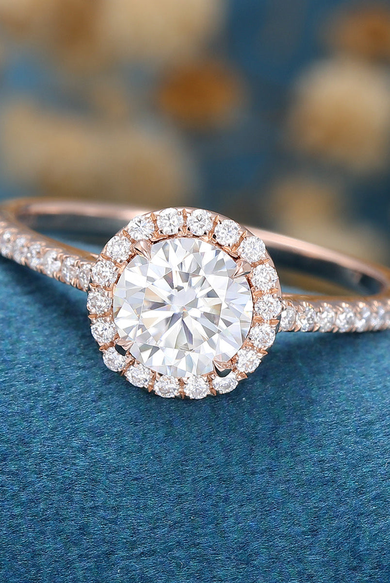 round-shaped-moissanite-halo-pave-engagement-ring