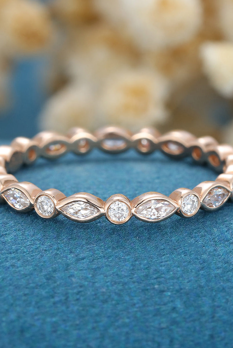 round-marquise-shaped-moissanite-bezel-wedding-band