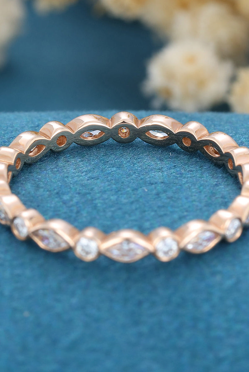 round-marquise-shaped-moissanite-bezel-wedding-band