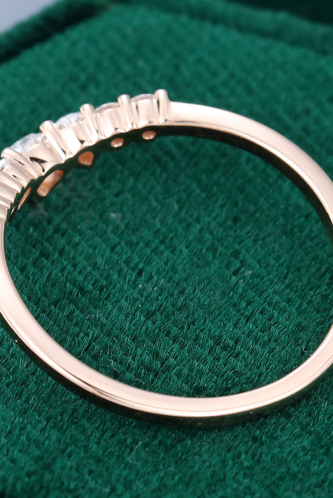 round-pear-moissanite-curved-wedding-band