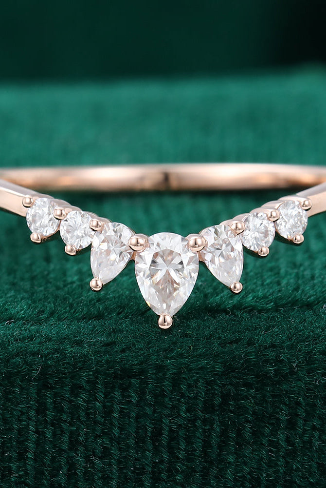 0-30-ct-round-pear-moissanite-curved-wedding-band