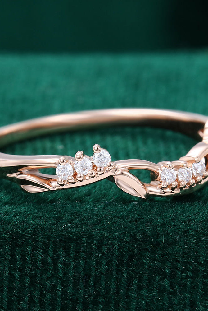 0-09-ct-round-moissanite-art-deco-wedding-band