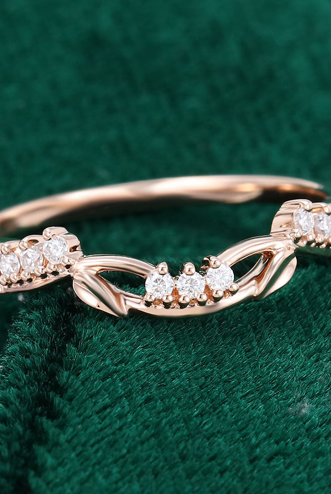 0-09-ct-round-moissanite-art-deco-wedding-band