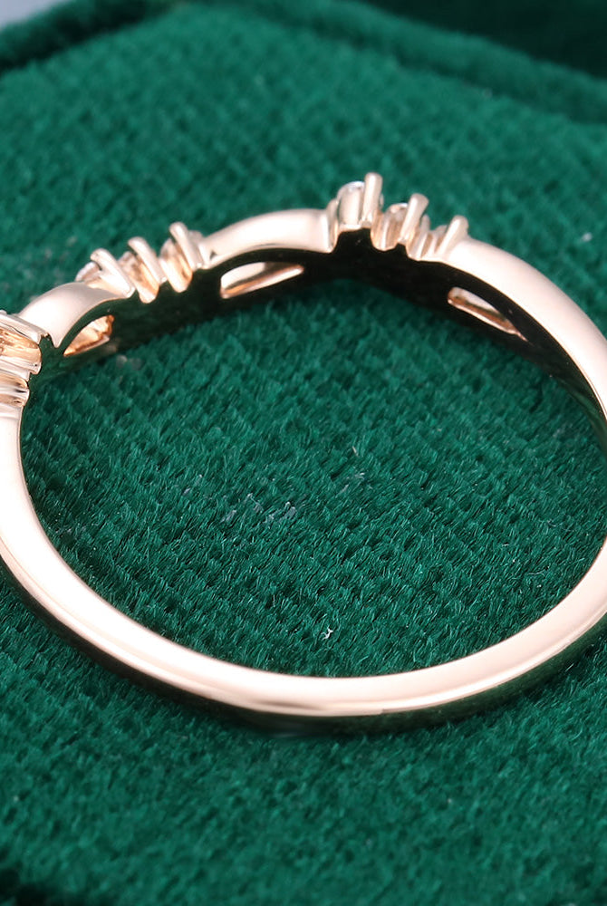 0-09-ct-round-moissanite-art-deco-wedding-band