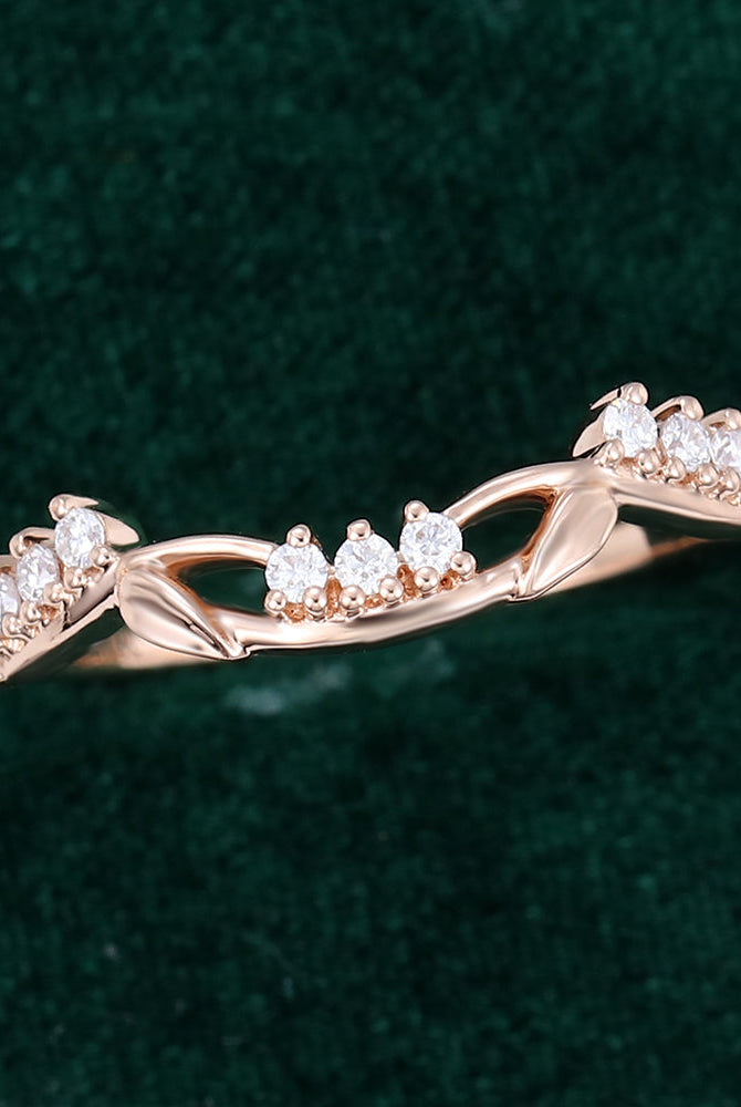 0-09-ct-round-moissanite-art-deco-wedding-band
