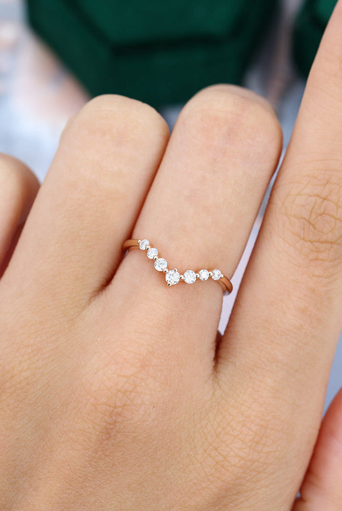 round-moissanite-curved-wedding-band