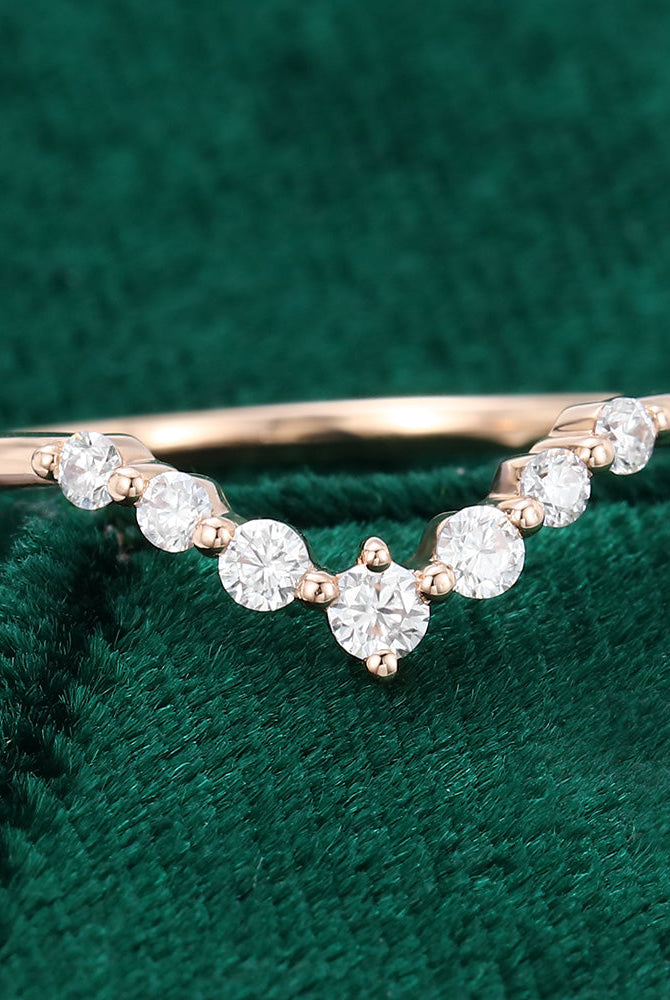 round-moissanite-curved-wedding-band