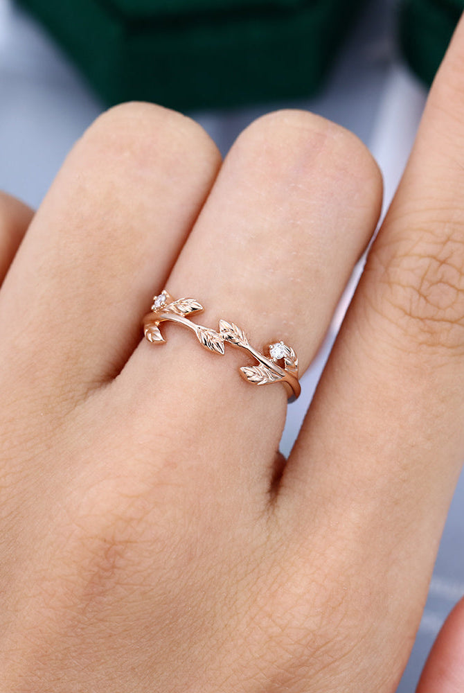 round-moissanite-twig-wedding-band