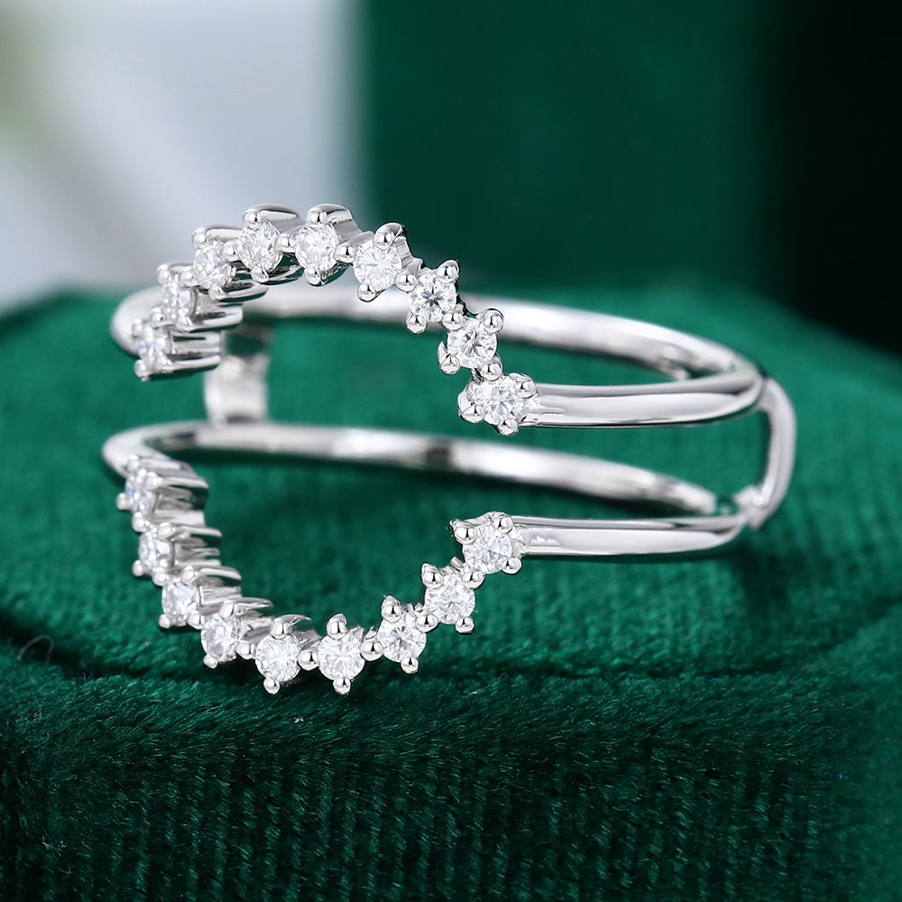 round-moissanite-double-curved-wedding-band