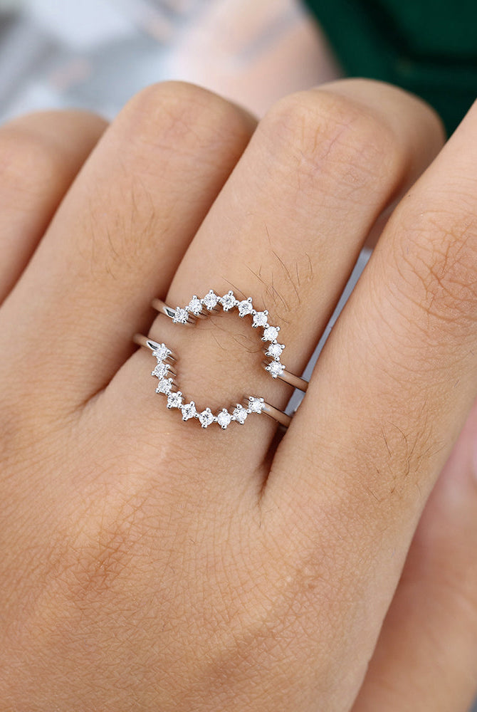 round-moissanite-double-curved-wedding-band