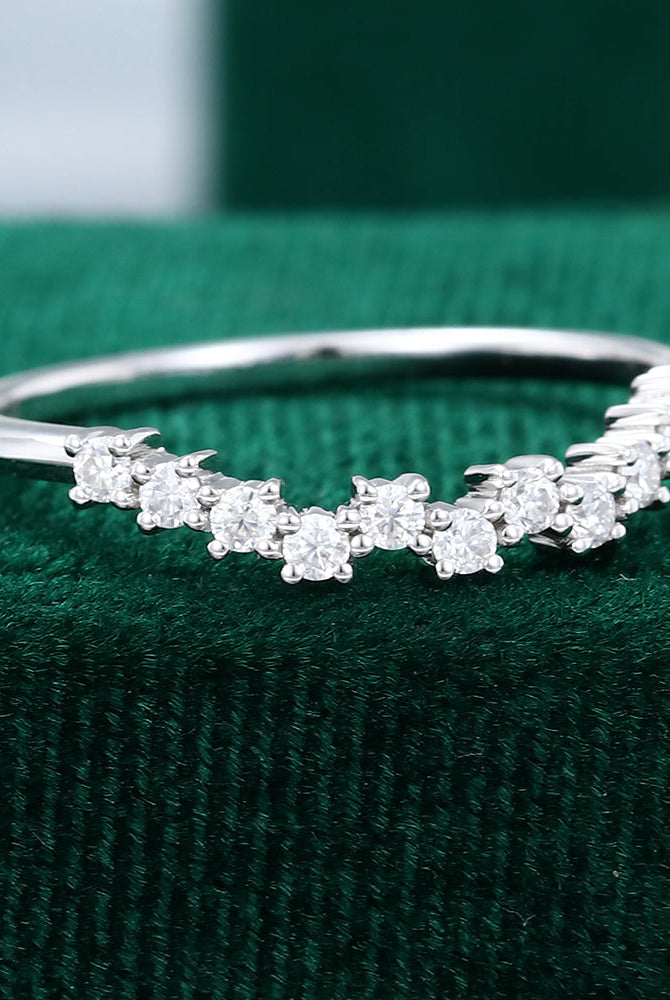 round-moissanite-cluster-wedding-band