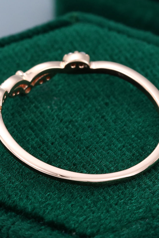 round-moissanite-art-deco-wedding-band